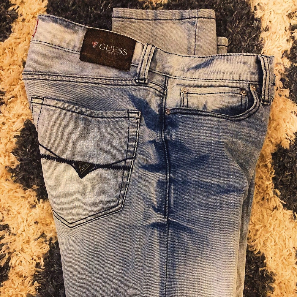 GUESS Scotch Fit Skinny Jeans. - Picture 1 of 4